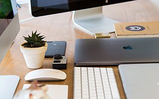 澳亚国际网站-荷兰自行车选手勇夺女子飞机场赛金牌，速度令人惊叹