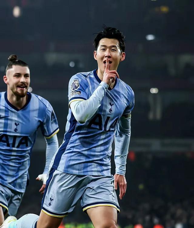 澳亚国际app-克鲁日客场取得胜利，领跑积分榜的简单介绍