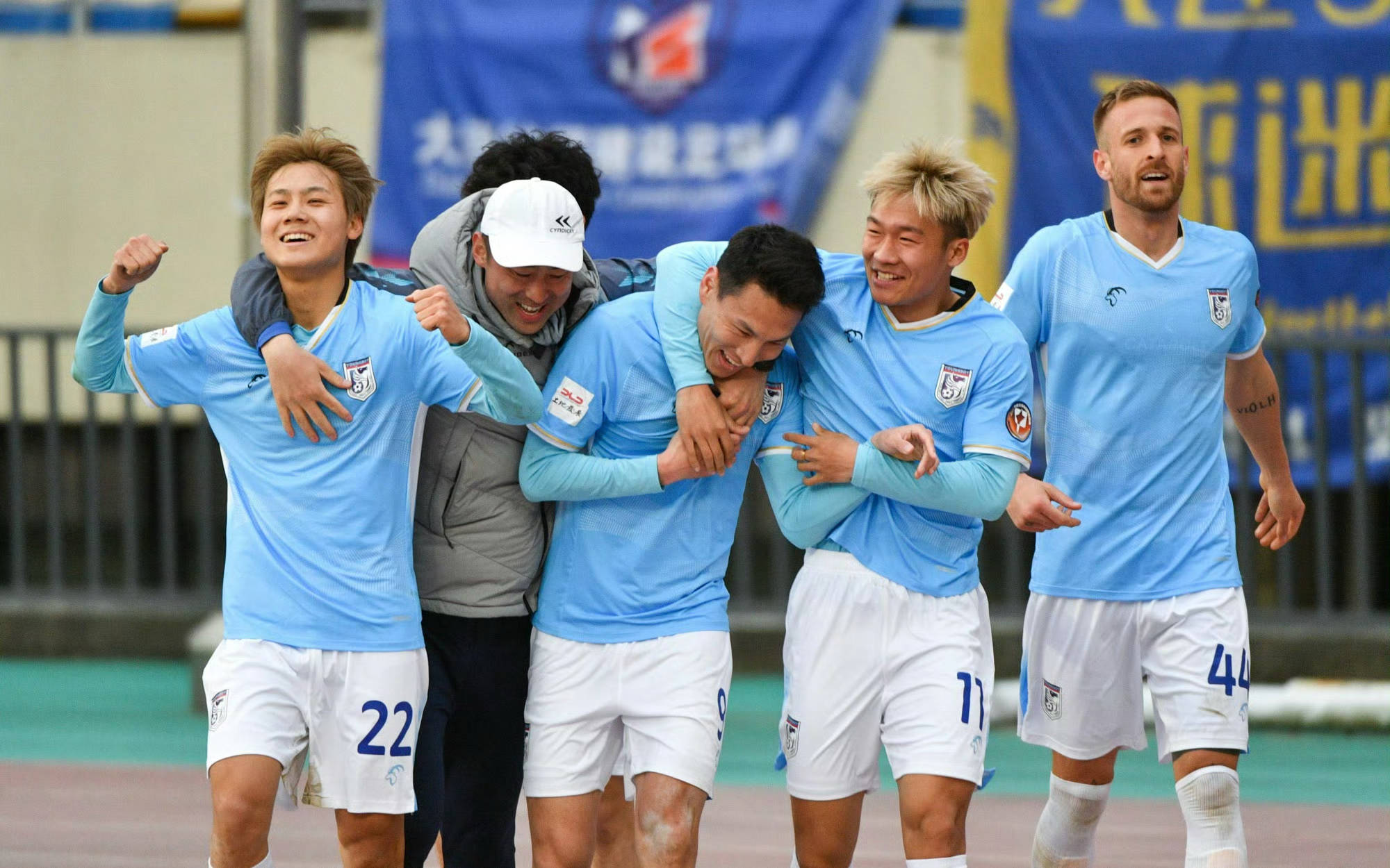 澳亚国际网站-包含大连一方客场不敌上海申花——客战不利被对手逆转的词条